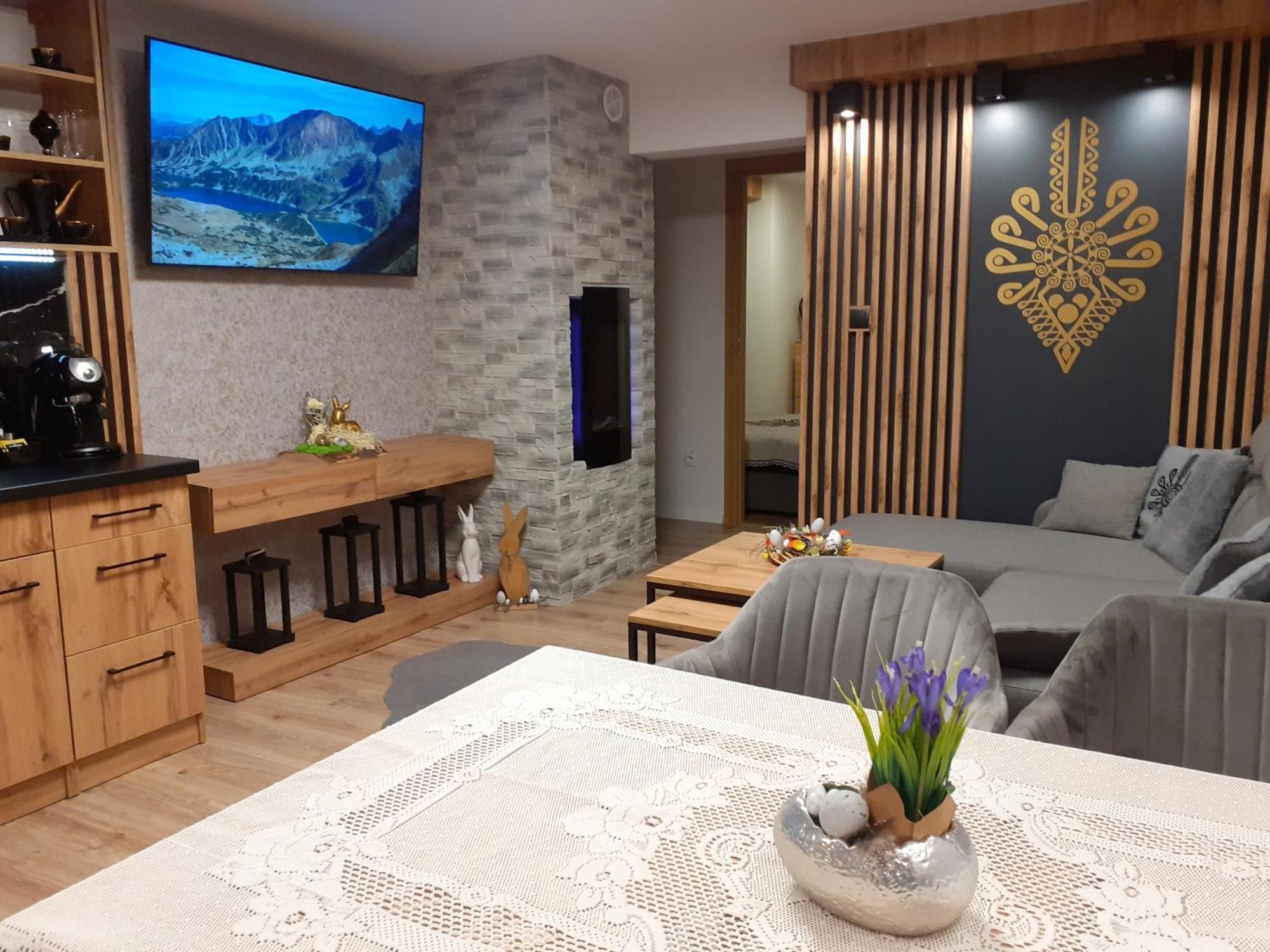 Apartament Tatravika Z Basenem I Widokiem كوشتيليسكا المظهر الخارجي الصورة